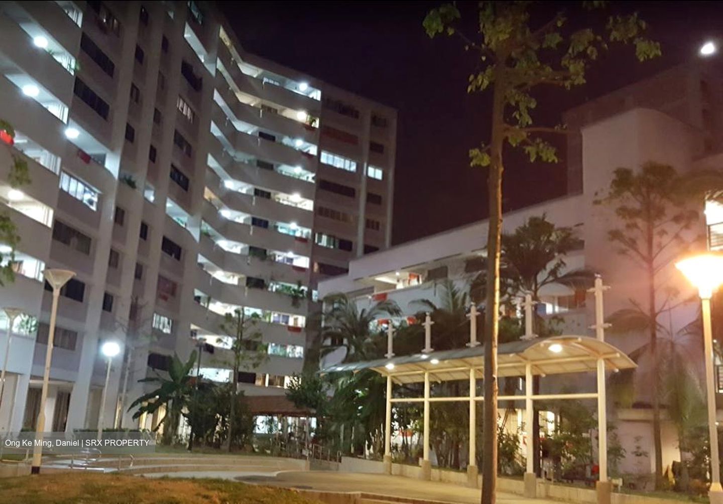 Hougang Avenue 8 (D19), Shop House #559488611